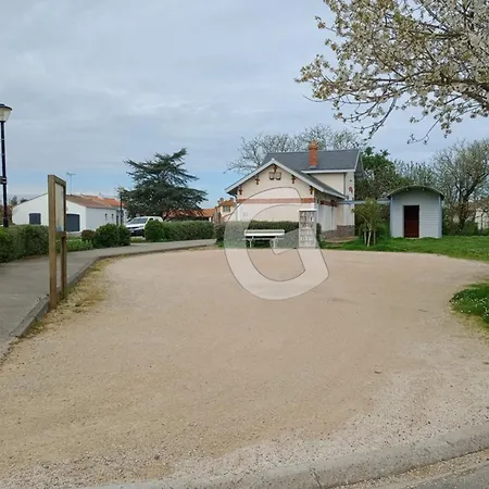 Pavillon 4/5 Pers. Avec Piscine A 1,4 Km De La Belesbat, Vincent Sur Jard - Fr-1-357-327