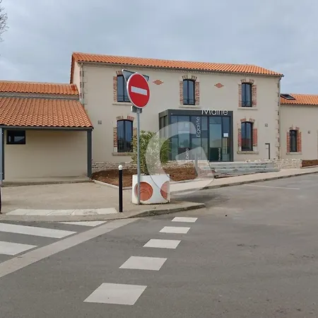 Pavillon 4/5 Pers. Avec Piscine A 1,4 Km De La Belesbat, Vincent Sur Jard - Fr-1-357-327 サン・ヴァンサン・シュル・ジャール