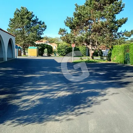 Pavillon 4/5 Pers. Avec Piscine A 1,4 Km De La Belesbat, Vincent Sur Jard - Fr-1-357-327 * サン・ヴァンサン・シュル・ジャール